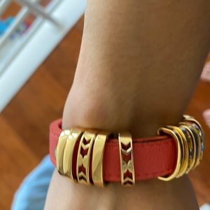 Leather bracelet with gold details